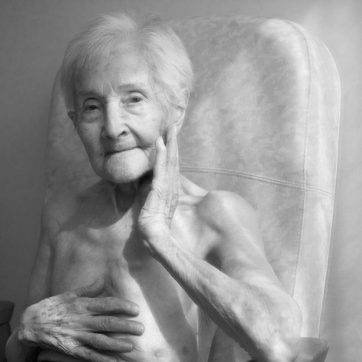 age lumiere femme nue senior carole doussin photographe